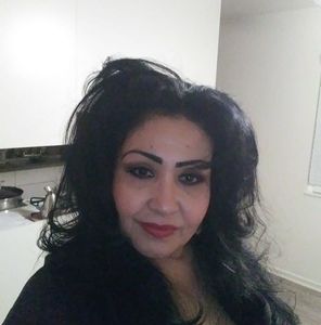 Meet your Posher, Elena